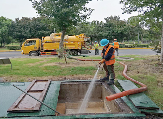 新宁化油池清理